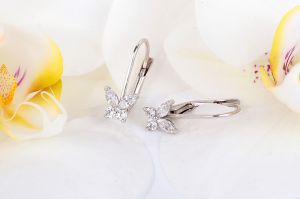 Fehérarany gyermek fülbevaló fehér kővel x.-a140.4.10f-f - 