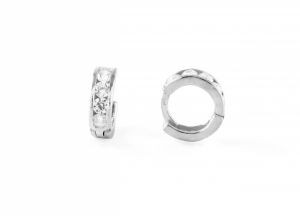 Ezüst baba fülbevaló bepattintós széles karika fehér kövekkel ródiumbevonatos - Ezüst baba fülbevalók