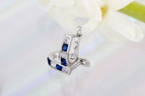 Ezüst gyermek fülbevaló sötétkék-fehér - Ezüst gyerek fülbevaló