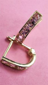 Franciakapcsos arany baba fülbevaló rózsaszín kővel 6mm - 